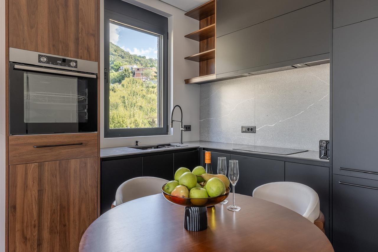 Image of Apartment - 1 Bedrooms - 1 Bathrooms for Sale in Kotor-Lastva-Montenegro, Image 1